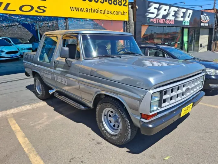 F-1000 2.5 XLT 4X2 CS 8V Turbo