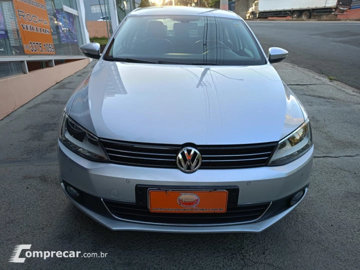 Jetta 2.0 4P TSI HIGHLINE 211 CV AUTOMÁTICO