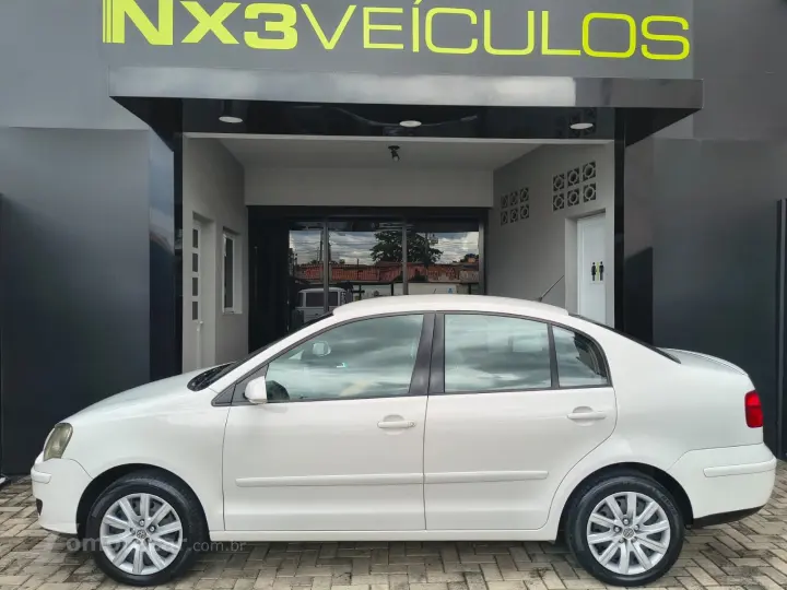 POLO SEDAN 1.6 MI 8V FLEX 4P MANUAL