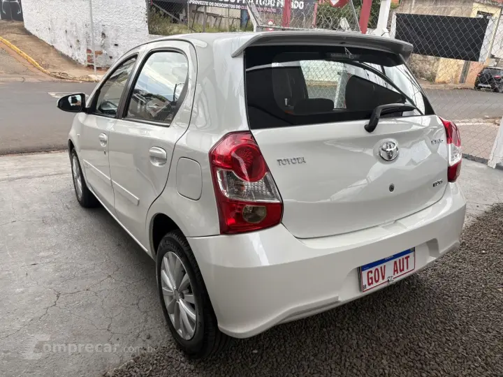 Etios Hatch 1.5 16V 4P FLEX XS