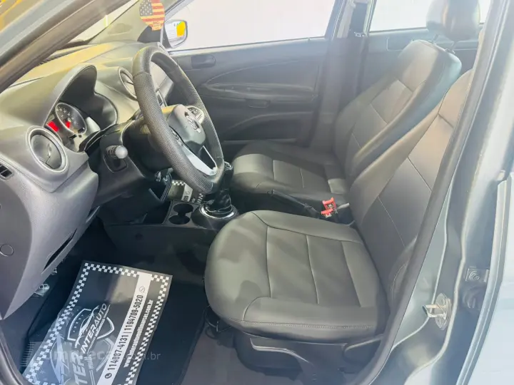 VOYAGE 1.0 12V MPI Totalflex