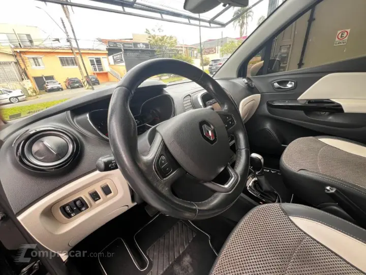 CAPTUR Intense 2.0 16V Flex 5p Aut.