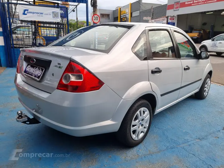 FIESTA 1.6 MPI Sedan 8V