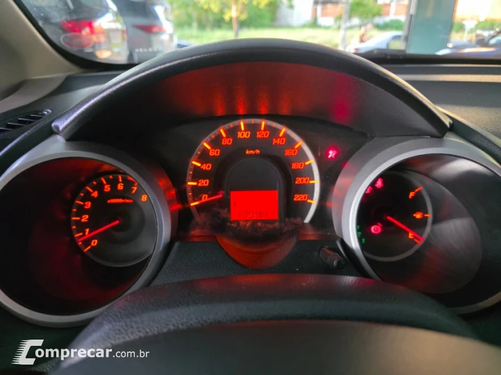 FIT 1.4 LX 16V