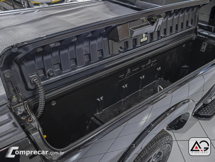 2500 6.7 I6 Turbo Laramie Night Edition CD 4X4