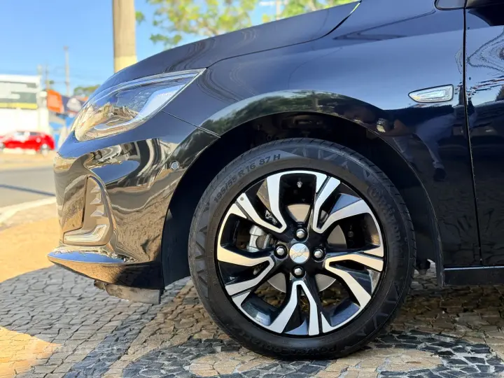 ONIX 1.0 Turbo Premier