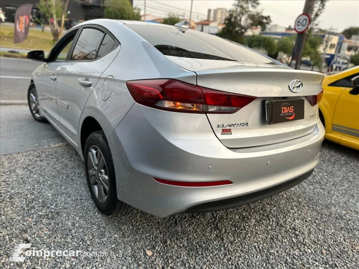 ELANTRA 2.0 16V