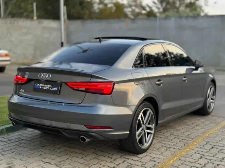 A3 Sedan 2.0 16V 4P TFSI PERFORMANCE BLACK S-TRONIC AUTOMÁTI
