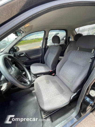 CORSA 1.0 MPFI Classic Sedan Life 8V