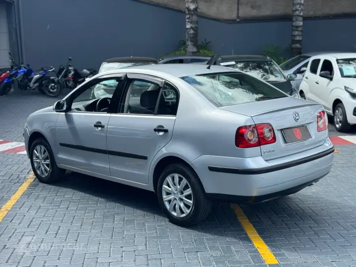 POLO SEDAN 1.6 MI 8V