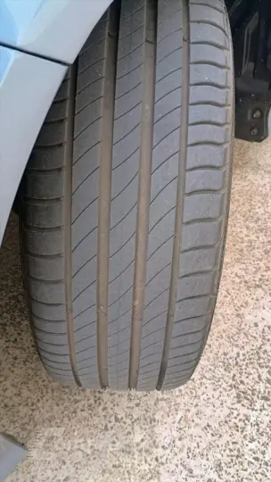 COROLLA 1.8 VVT-I Hybrid Altis Premium