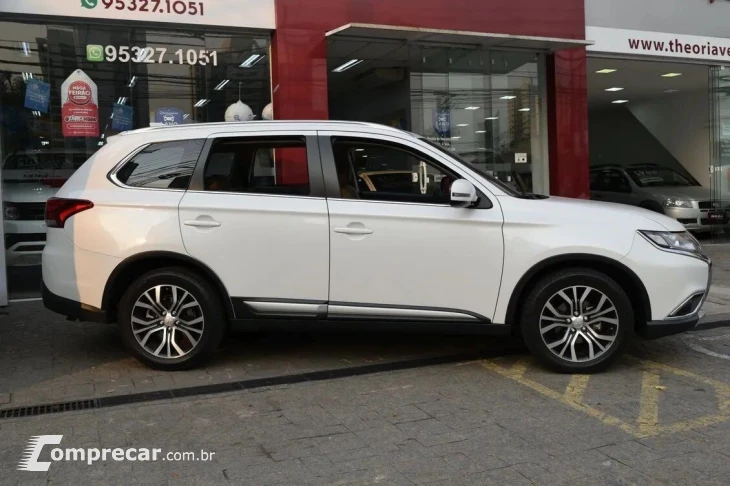 OUTLANDER 2.2 Mivec Di-d Hpe-s AWD