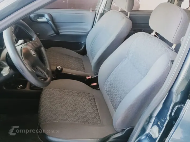 Classic Sedan 1.0 4P FLEX LIFE