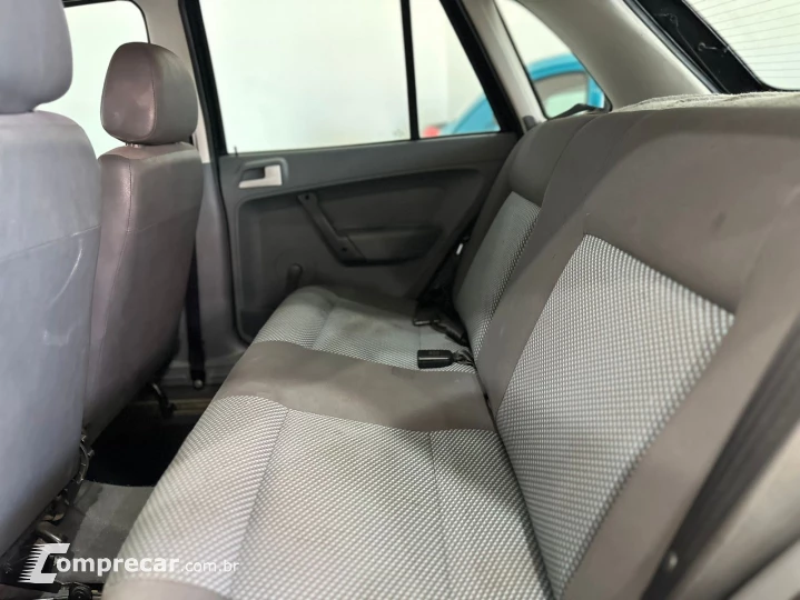 GOL 1.0 MI 8V Titan G.IV