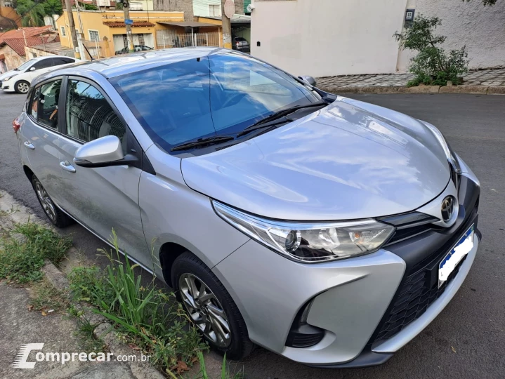 YARIS 1.5 16V XS