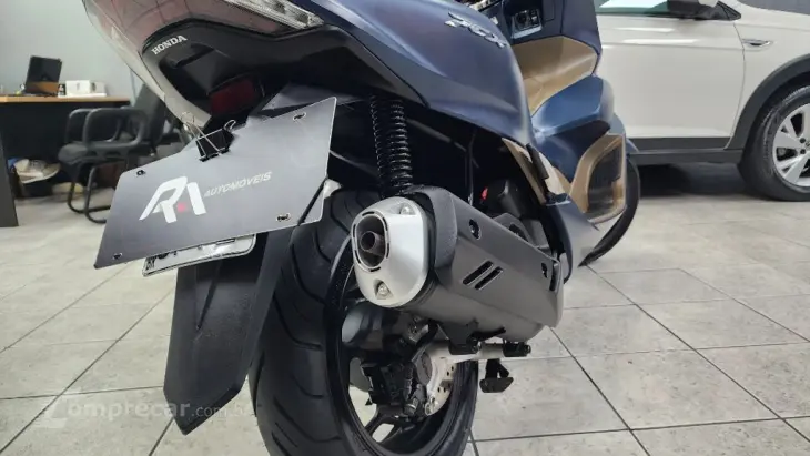 PCX 160 DLX