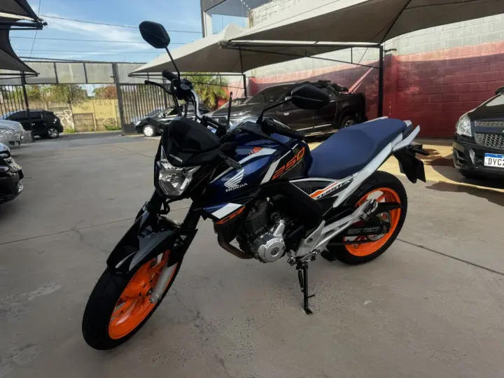 CB 250 F Twister FLEXONE