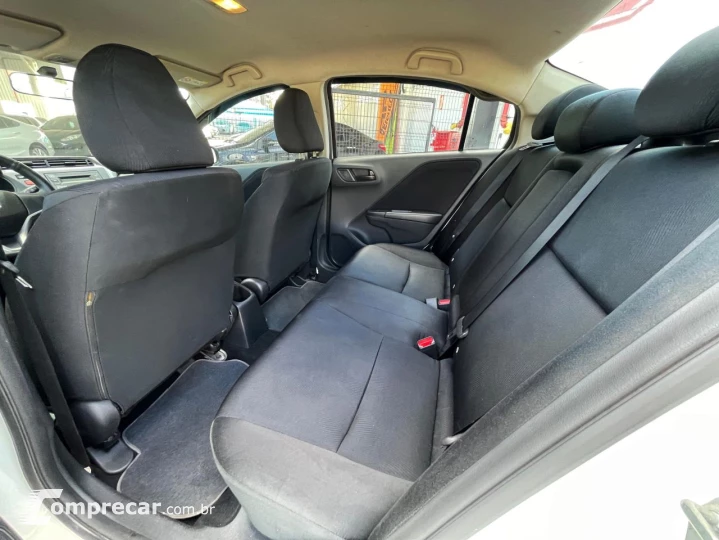 CITY Sedan LX 1.5 Flex 16V 4p Aut.