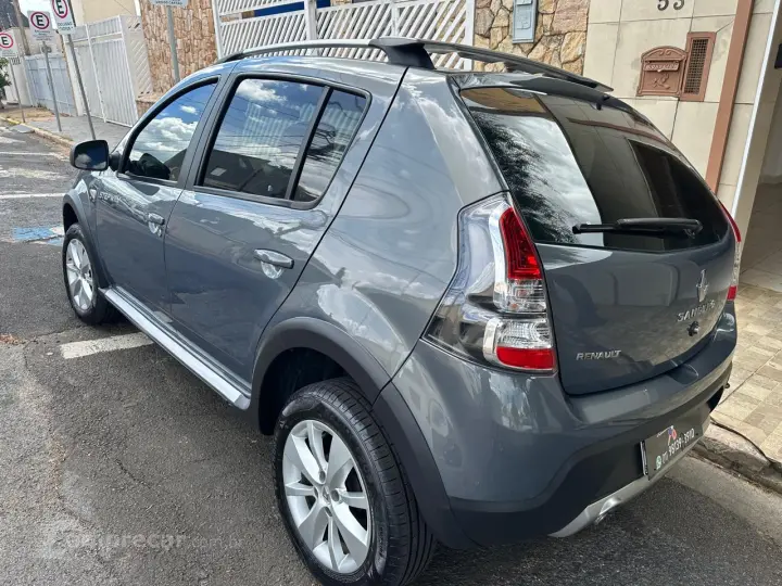Sandero 1.6 16V 4P FLEX STEPWAY AUTOMÁTICO
