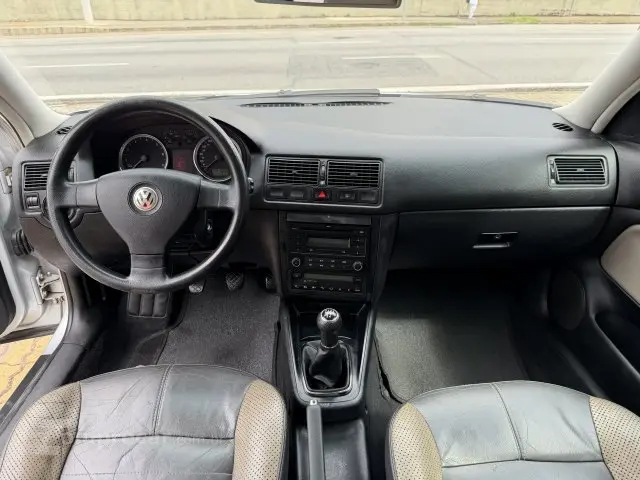 GOLF - 1.6 MI SPORTLINE 8V 4P MANUAL