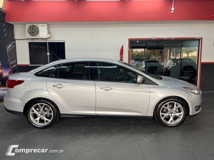 Focus Sedan 2.0 16V 4P FLEX SE POWERSHIFT AUTOMÁTICO