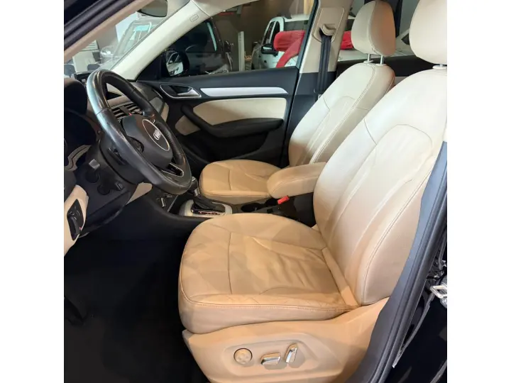 Q3 1.4 TFSI AMBIENTE FLEX 4P S TRONIC