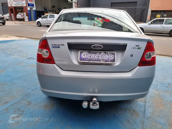 FIESTA 1.6 MPI Sedan 8V