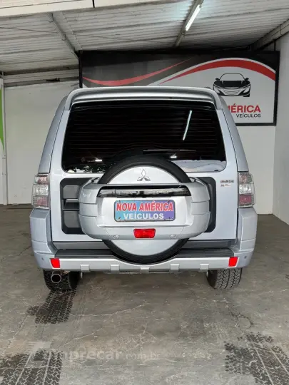 Pajero HPE Full 3.8 V6 250cv 5p Aut.