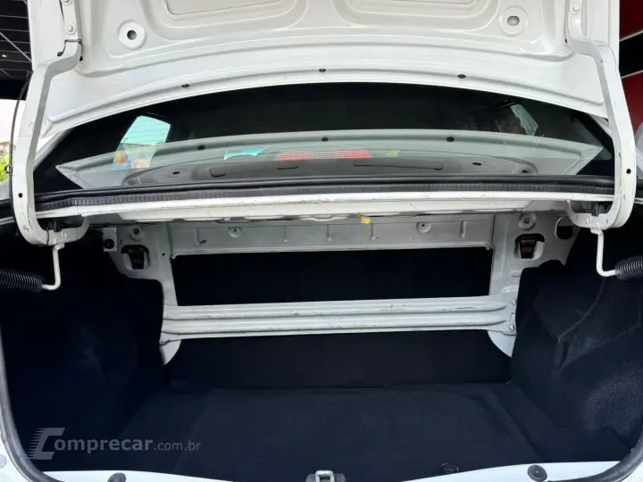 LOGAN 1.0 12V SCE Authentique