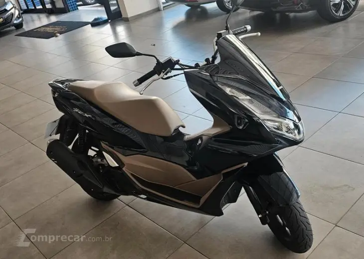 PCX 160 DLX ABS