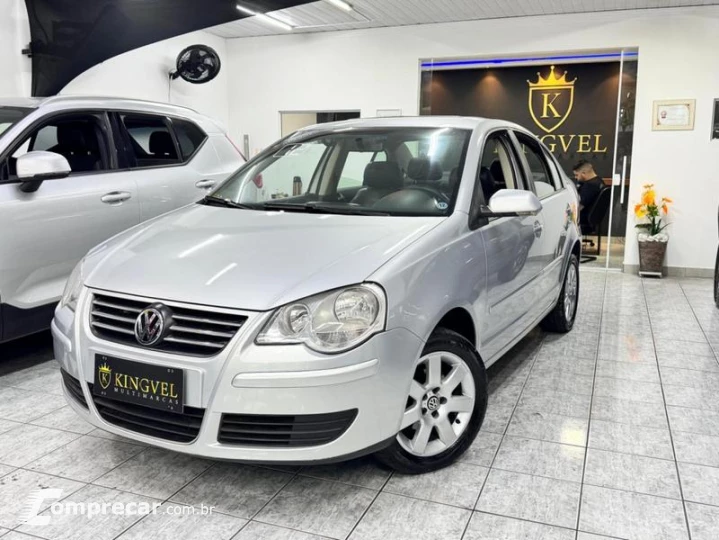 POLO SEDAN 1.6