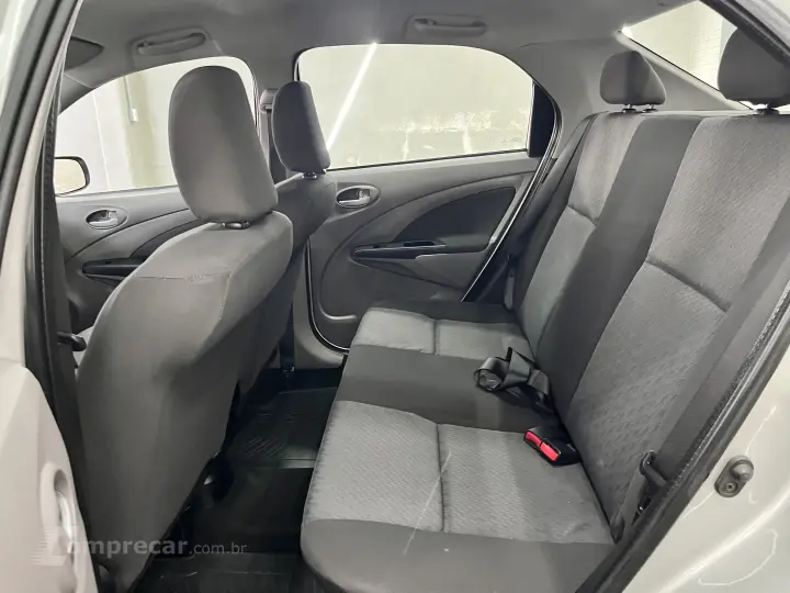 ETIOS 1.5 XLS Sedan 16V