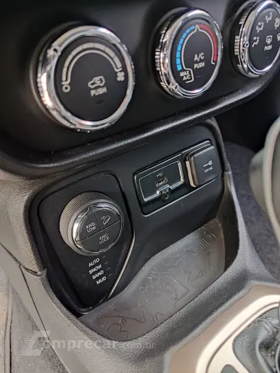 RENEGADE 2.0 16V Turbo Sport 4X4