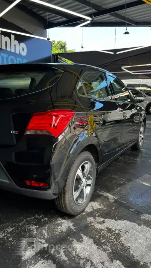 Onix Hatch 1.4 4P FLEX LTZ AUTOMÁTICO