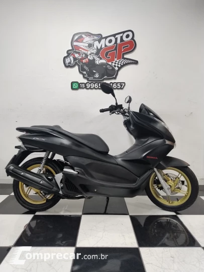 PCX 150 DLX