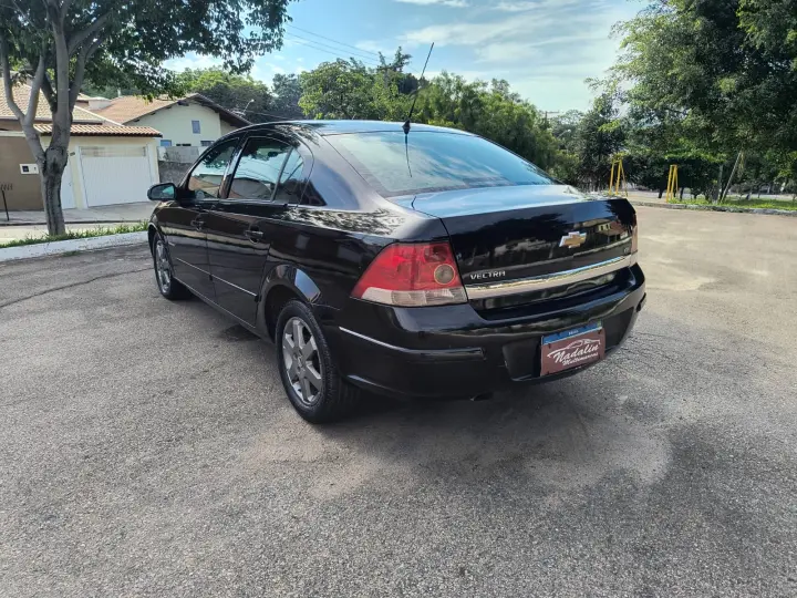 VECTRA 2.0 MPFI Expression 8V