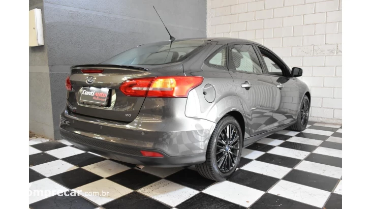 FOCUS SEDAN - 2.0 SE 16V 4P POWERSHIFT