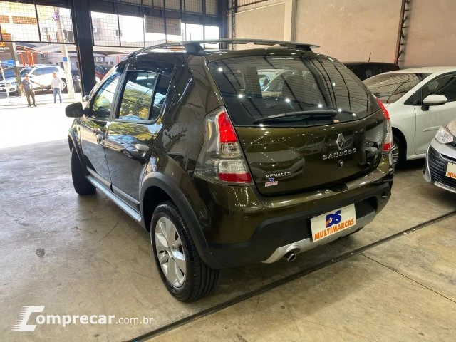 SANDERO - 1.6 STEPWAY 8V 4P MANUAL