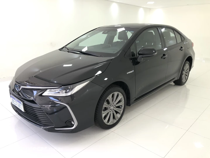 COROLLA 1.8 VVT-I Hybrid Altis