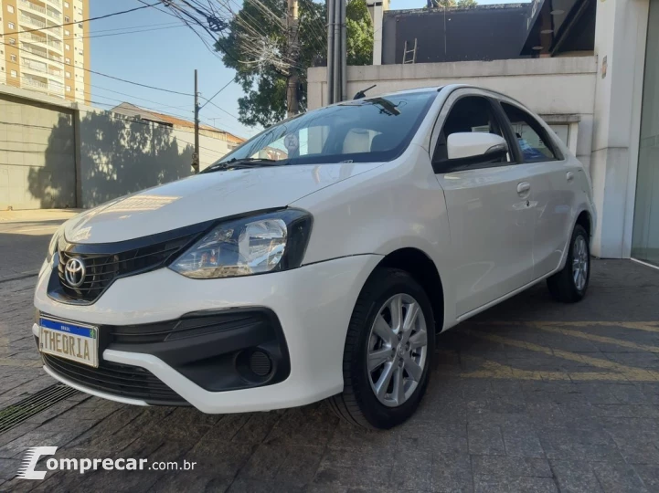 ETIOS 1.5 X Plus Sedan 16V