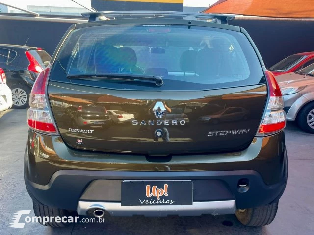 SANDERO - 1.6 STEPWAY 8V 4P MANUAL