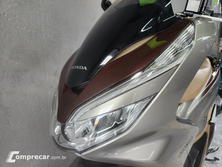 PCX DLX ABS  2022