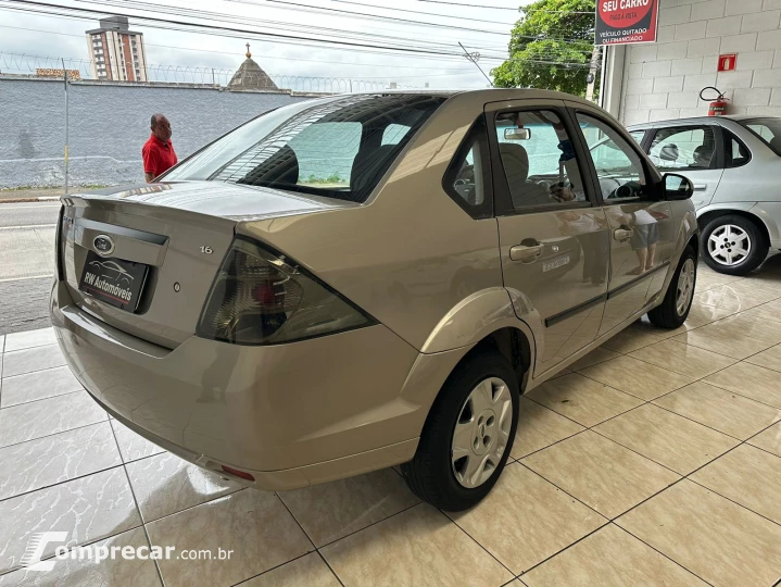 FIESTA 1.6 Rocam Sedan 8V