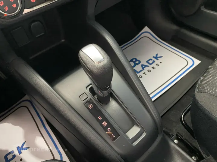 KICKS Active 1.6 16V Flex Aut.