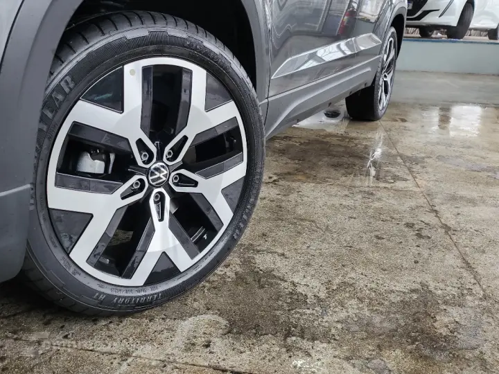 TAOS 1.4 250 TSI TOTAL FLEX HIGHLINE AUTOMÁTICO