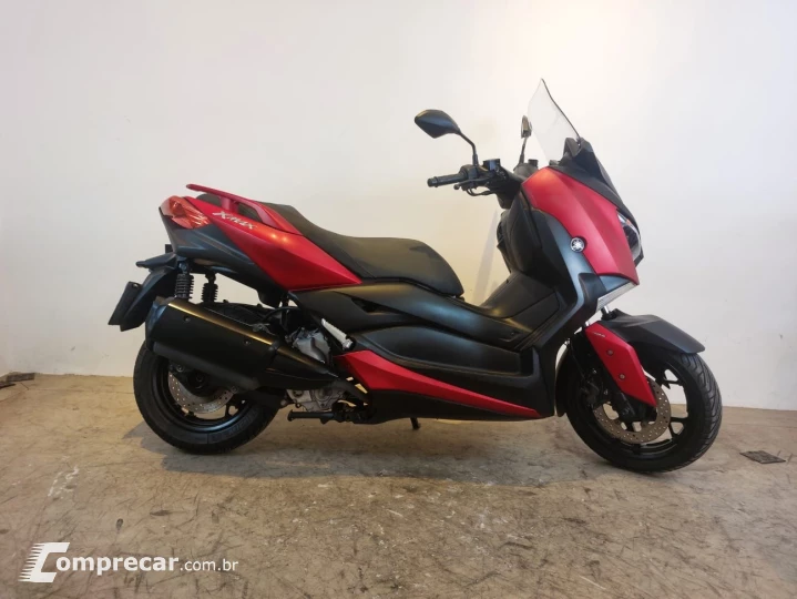 YAMAHA XMAX ABS