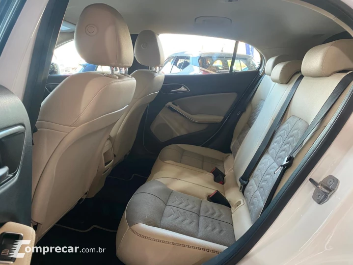 GLA 200 1.6 CGI Style 16V Turbo