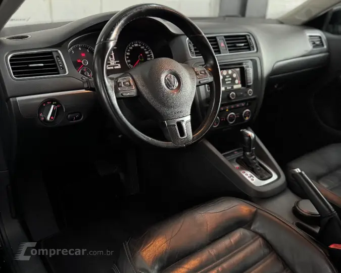 JETTA Highline 2.0 TSI 16V 4p Tiptronic DSG