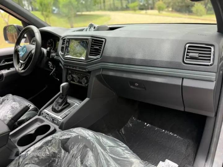 AMAROK 3.0 V6 TDI DIESEL BARRETOS 70 ANOS CD 4MOTION AUTOMÁT