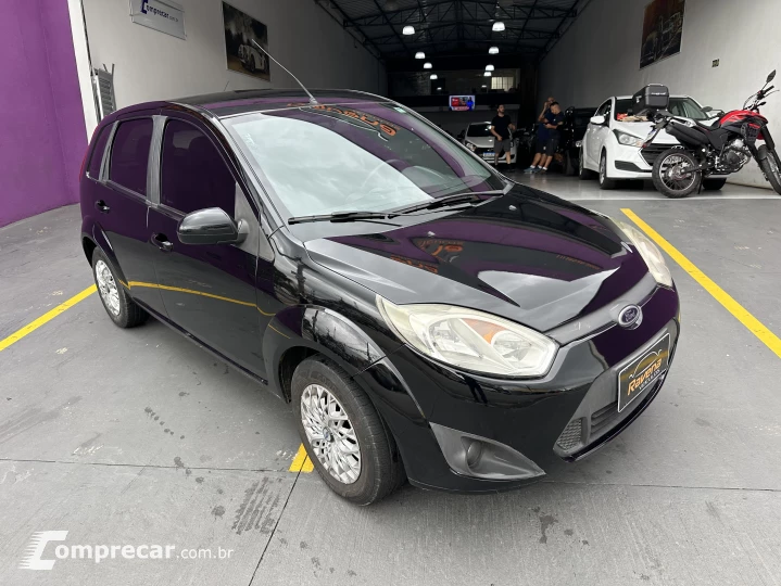 FIESTA 1.6 MPI Class Hatch 8V